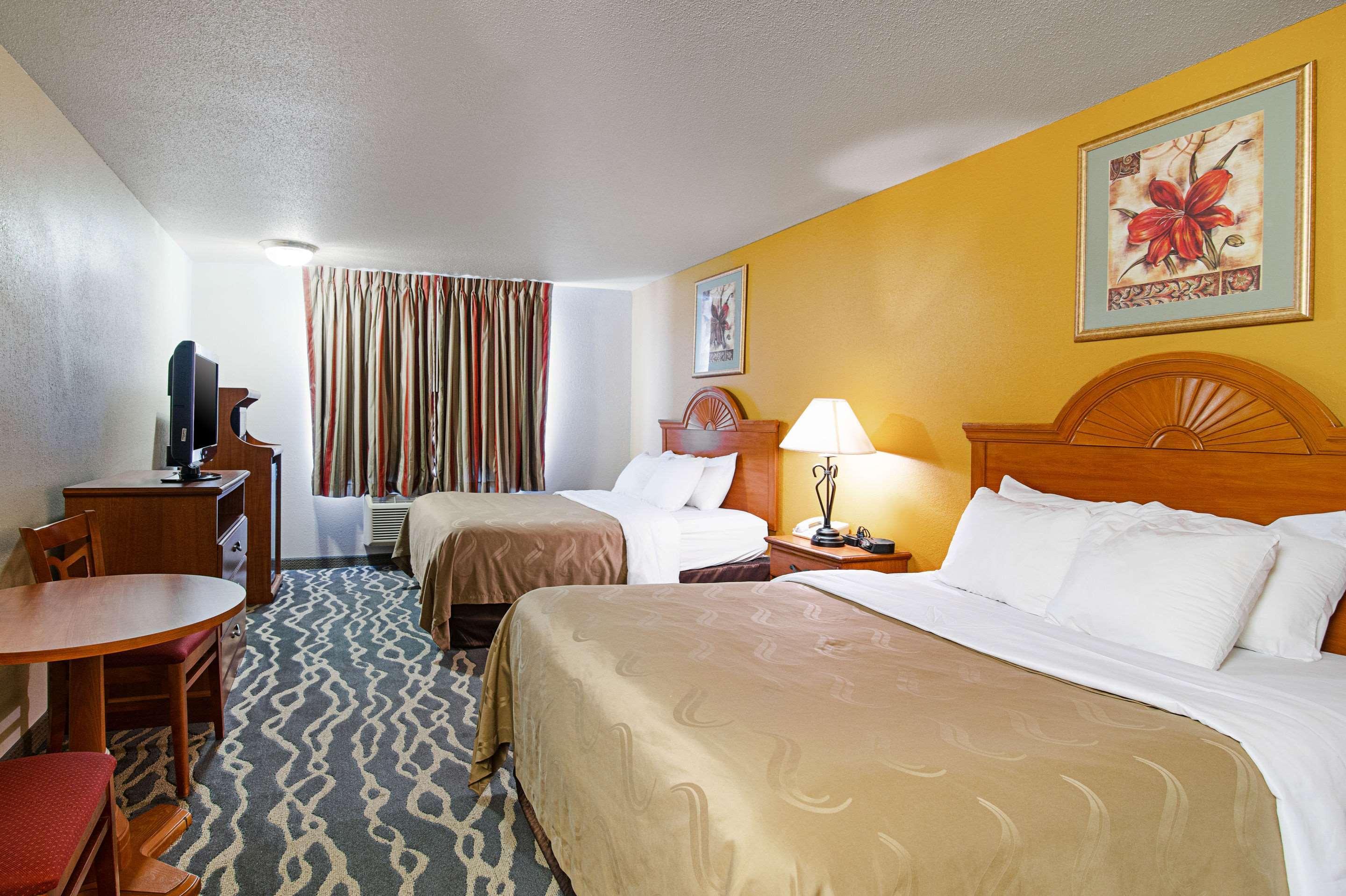 Quality Inn Huron Exterior photo