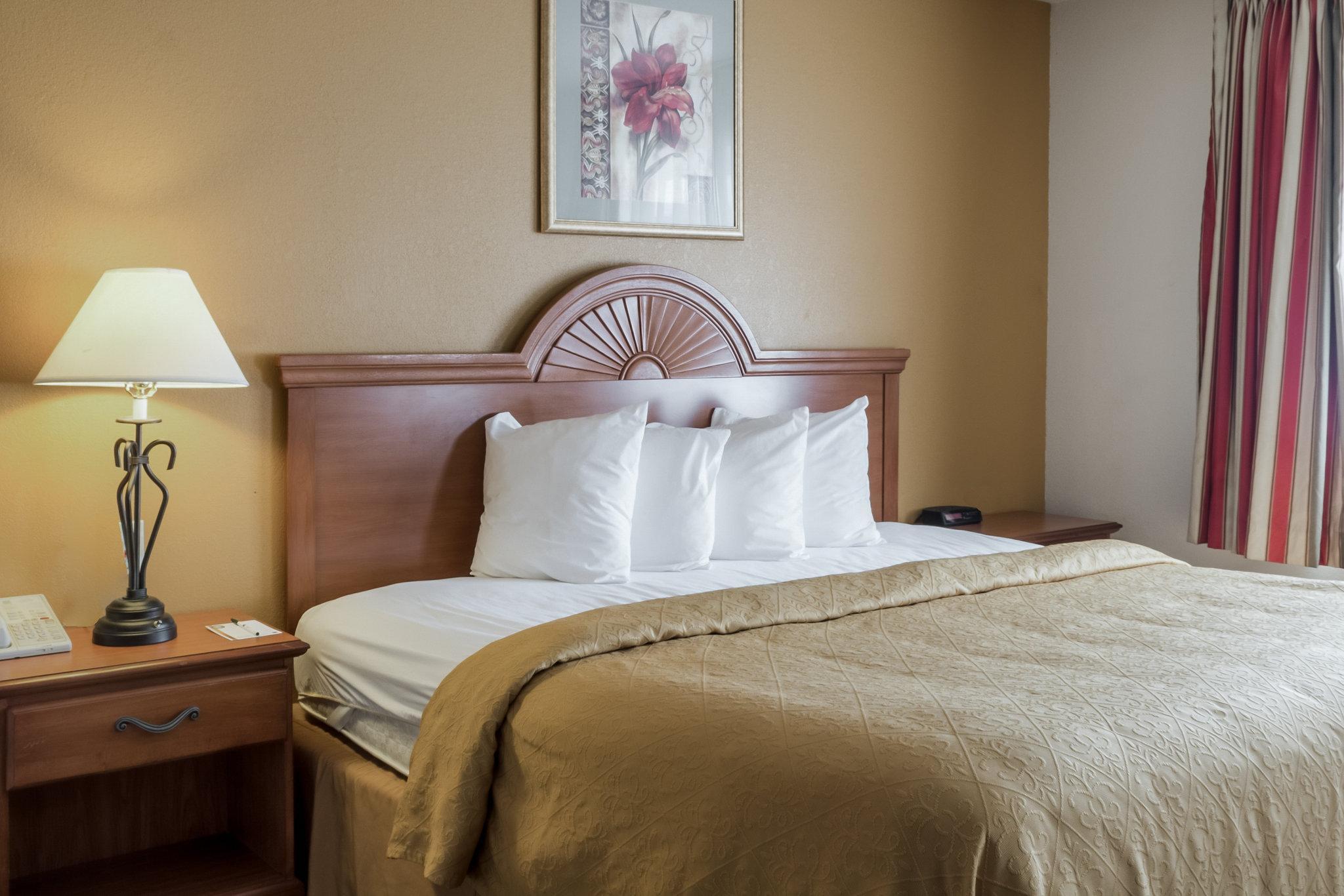 Quality Inn Huron Exterior photo