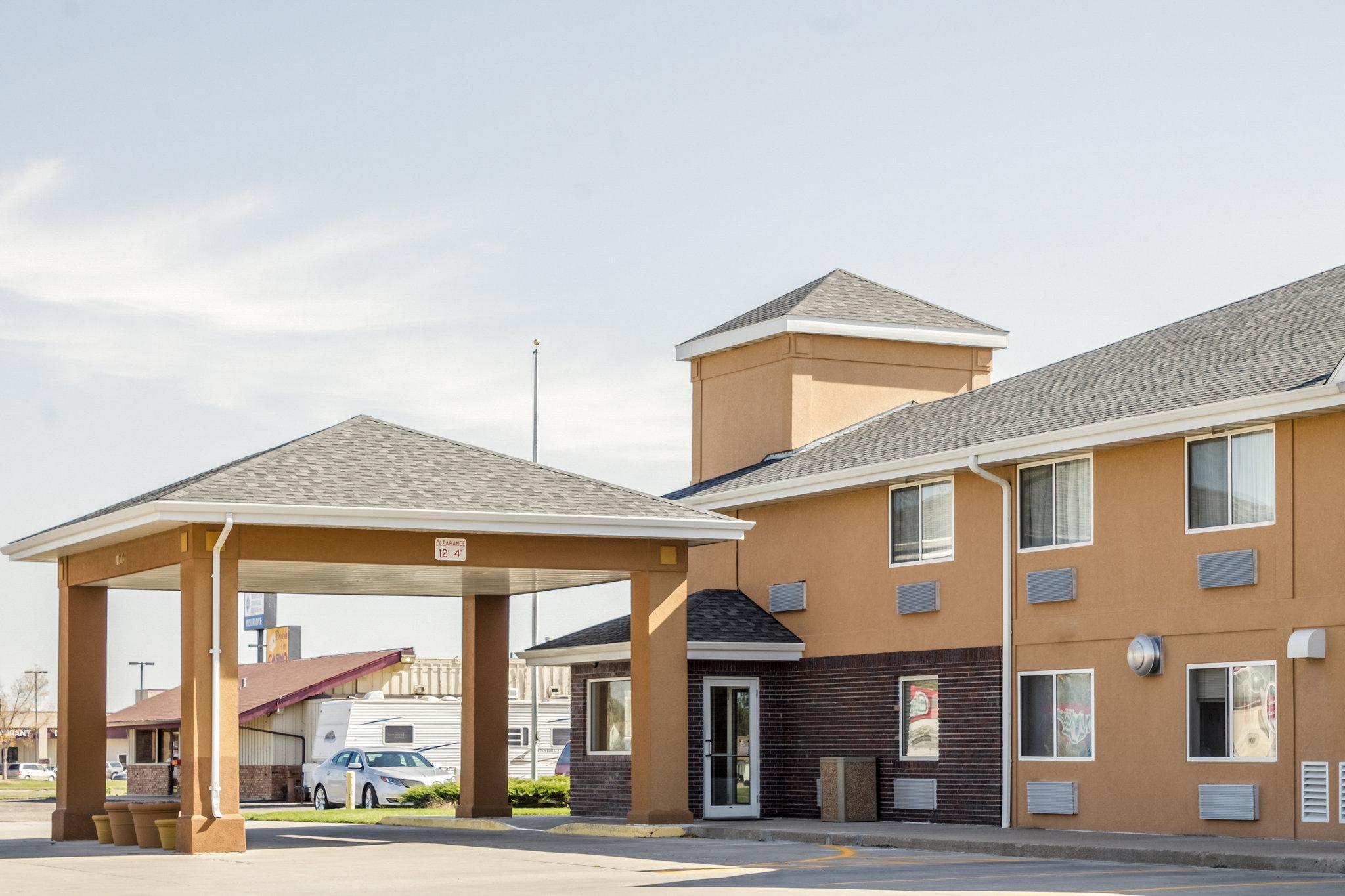 Quality Inn Huron Exterior photo