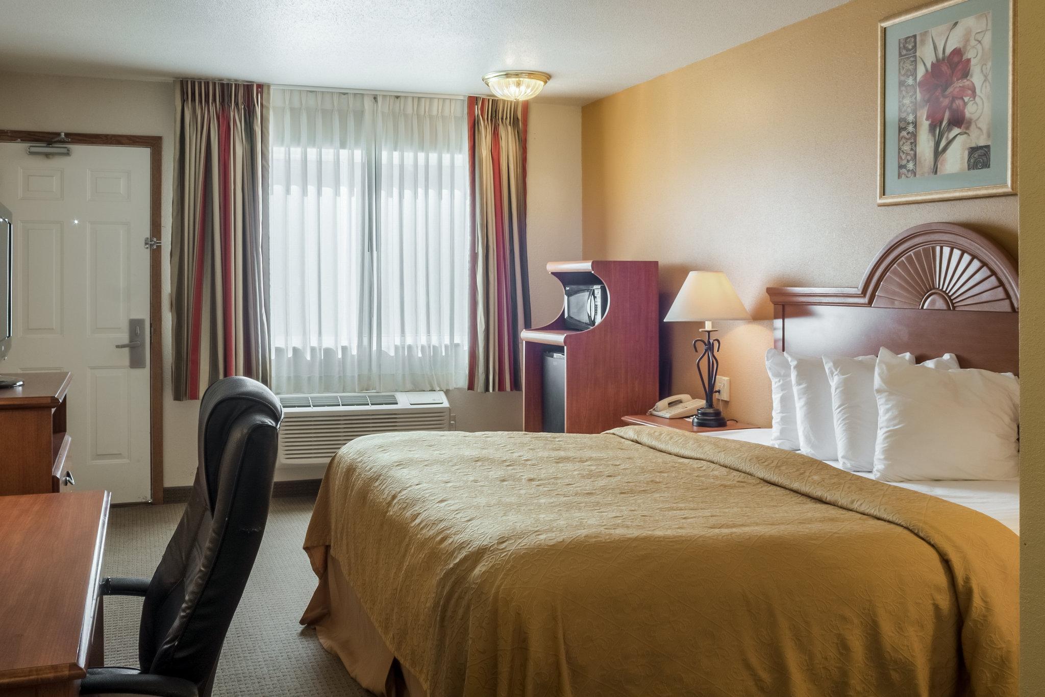 Quality Inn Huron Exterior photo