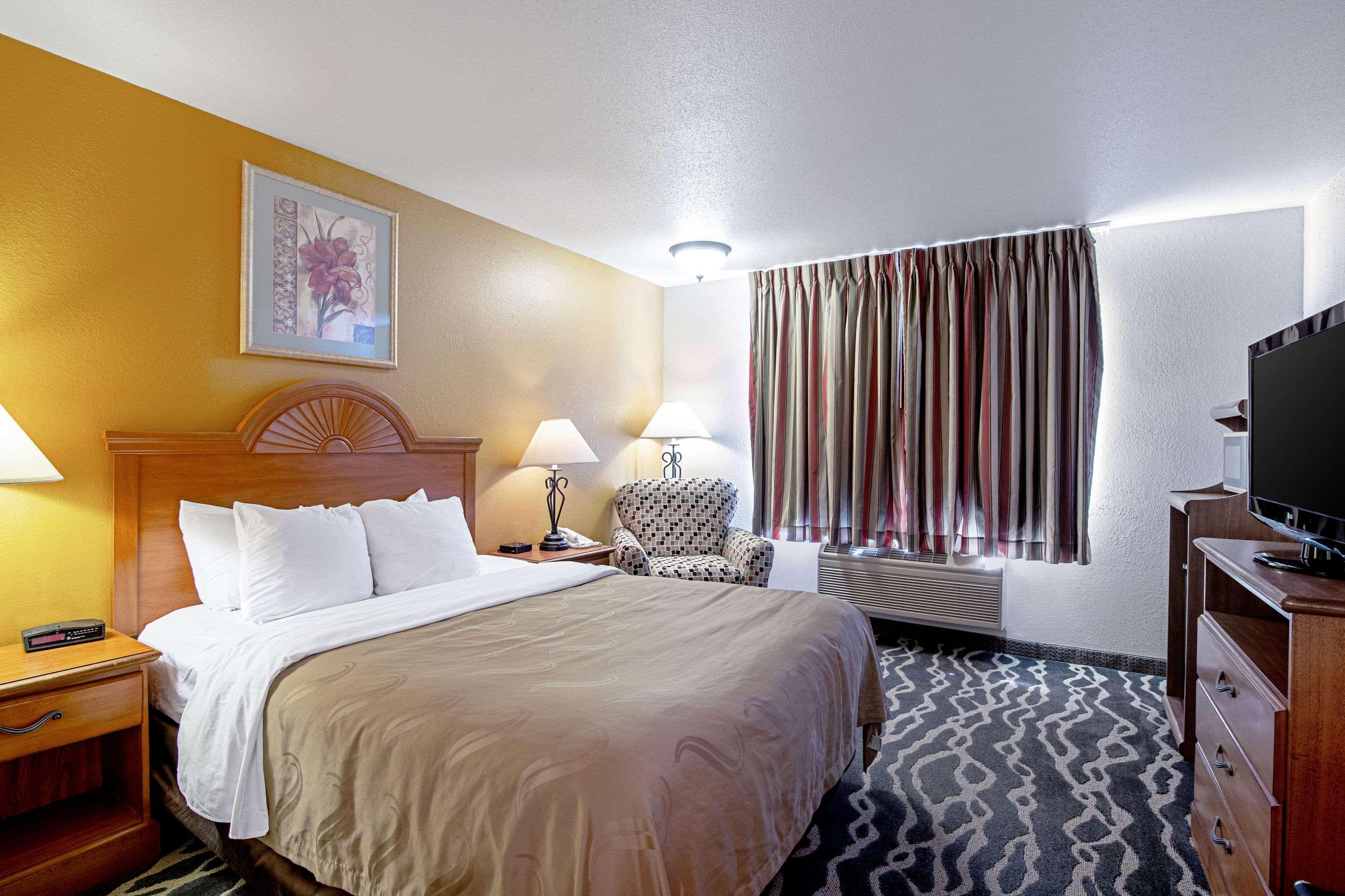 Quality Inn Huron Exterior photo